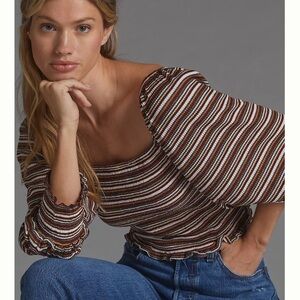 Smocked puff sleeve crop